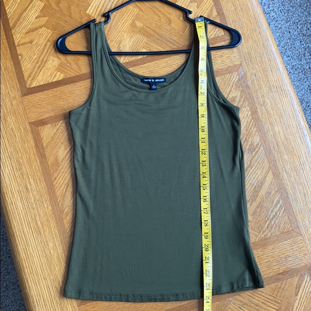 Tank top - Picture 2 of 3